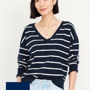 Old Navy Striped V-Neck Sweater in Navy and White